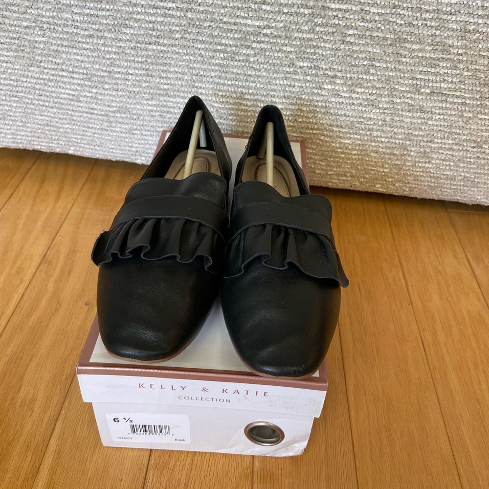 Kelly & Katie Loafer